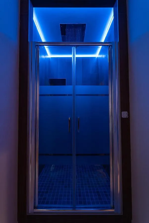 Nuances The Colosseum Apartment Rome