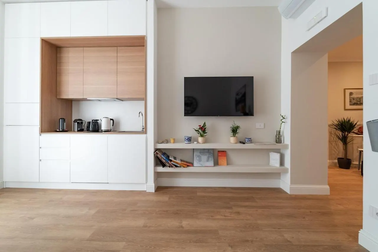 Nuances The Colosseum Apartment Rome
