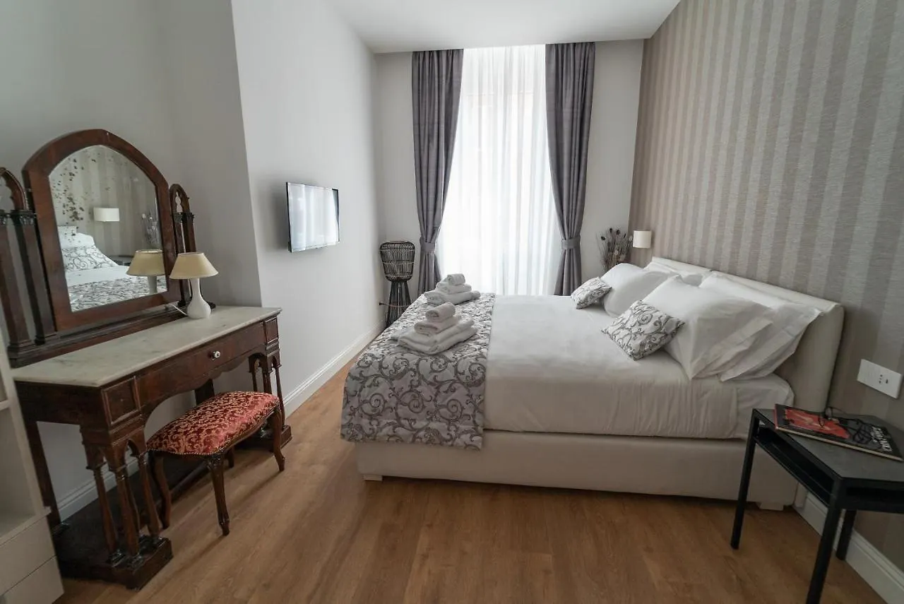 Nuances The Colosseum Apartment Rome